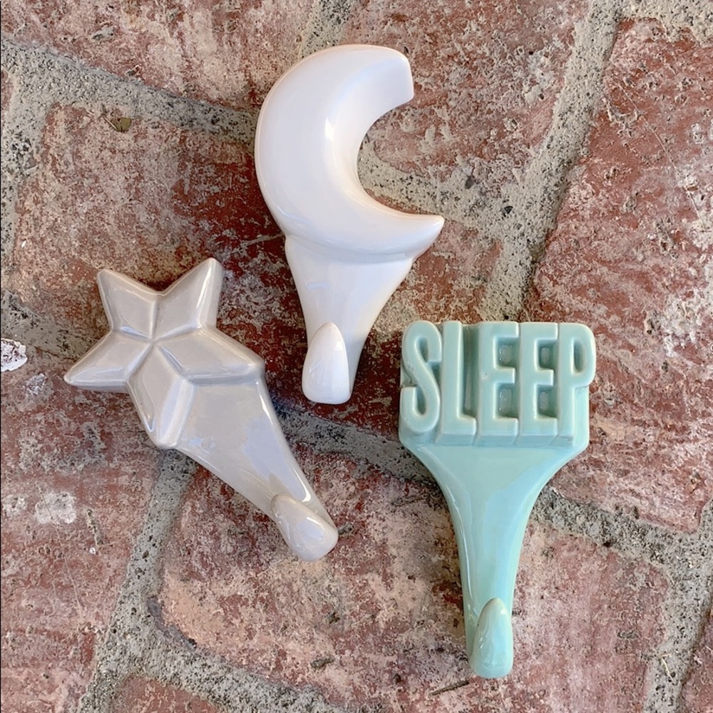 3 pc SET decorative wall mount ceramic hooks - Picture 2 of 9